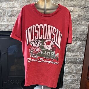Hollister Red Wisconsin Badgers Relaxed Fit Tee